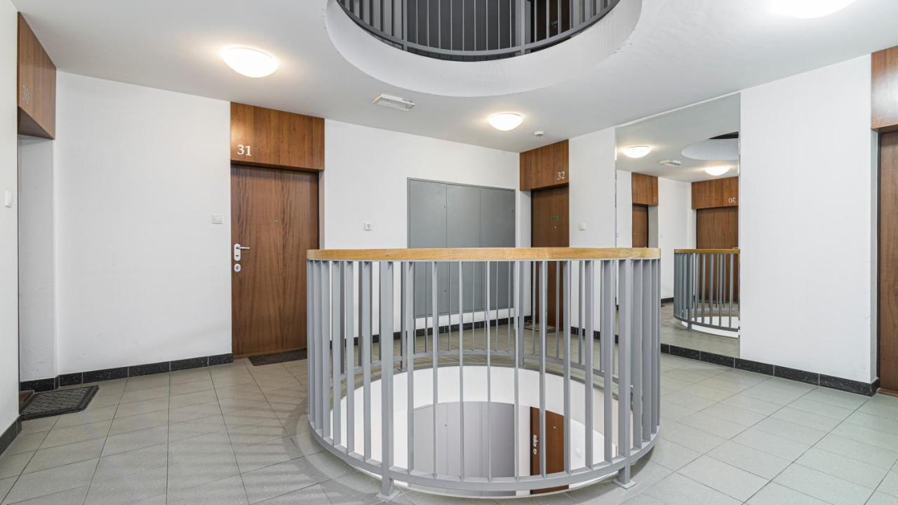 Maya'S Flats & Resorts 24 - Hollywood Gdansk Exterior photo
